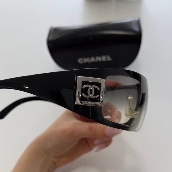 Chanel Magnetic shield ski mask sunglasses - Picture 2 of 10